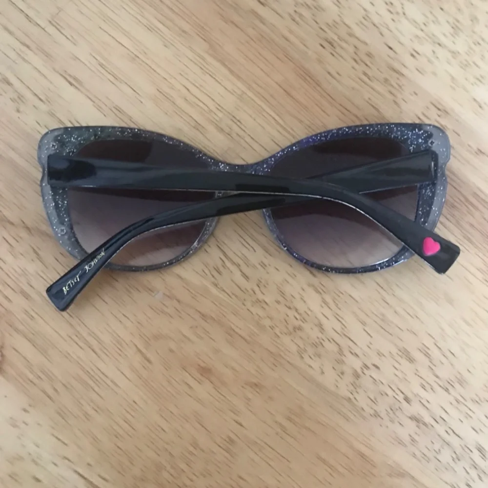 Betsey Johnson Women’s Black Glittered Sunglasses